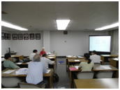 報告会の様子
