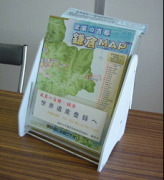 パンフレットスタンド(側面)